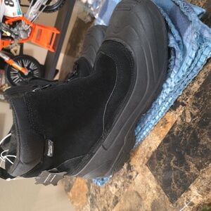 London fog snow boots new